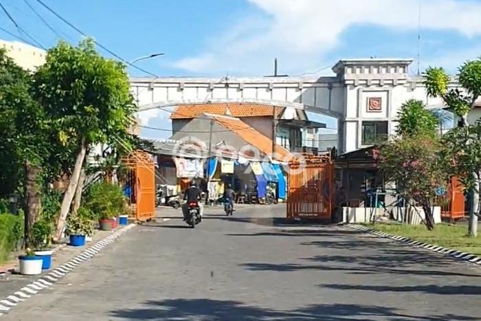 Tanah Komersial Dijual di Wiyung Surabaya 94m2 Tanah Komersial Dijual di Wiyung Surabaya 94m2