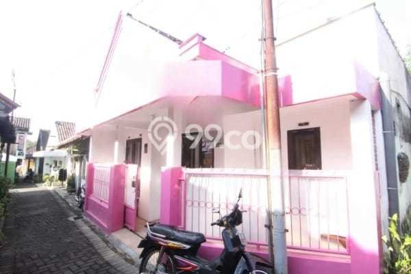 Dijual Segera Kost 16 Kamar, 5 Kamar Mandi di Klojen, Malang, Luas 237m2 Dijual Segera Kost 16 Kamar, 5 Kamar Mandi di Klojen, Malang, Luas 237m2