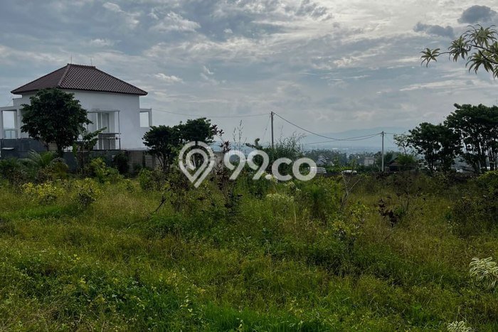 Lahan Strategis di Junrejo Dijual dengan Luas 1886m2 Lahan Strategis di Junrejo Dijual dengan Luas 1886m2