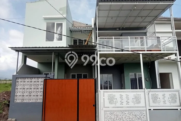 Dijual Kost Strategis di Dau, Malang 8 KT, 8 KM, Luas Bangunan 81m2 Dijual Kost Strategis di Dau, Malang 8 KT, 8 KM, Luas Bangunan 81m2