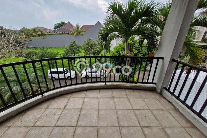 Jual Rumah Luas Megah Dengan View Cantik di Villa Puncak Tidar, Malang Jual Rumah Luas Megah Dengan View Cantik di Villa Puncak Tidar, Malang