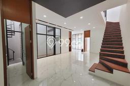 For Sale! Luxury House LT 138m2 Desain Elegan di Setra Duta For Sale! Luxury House LT 138m2 Desain Elegan di Setra Duta