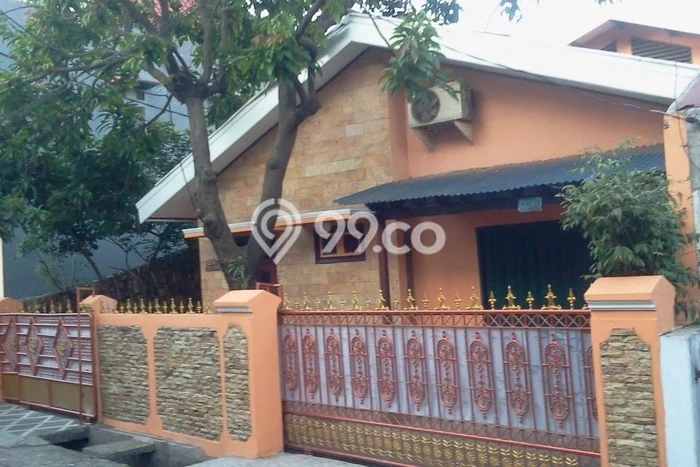 Disewakan Rumah Harga Terjangkau di Klender Jakarta Timur Punya 4 Kamar Tidur Disewakan Rumah Harga Terjangkau di Klender Jakarta Timur Punya 4 Kamar Tidur
