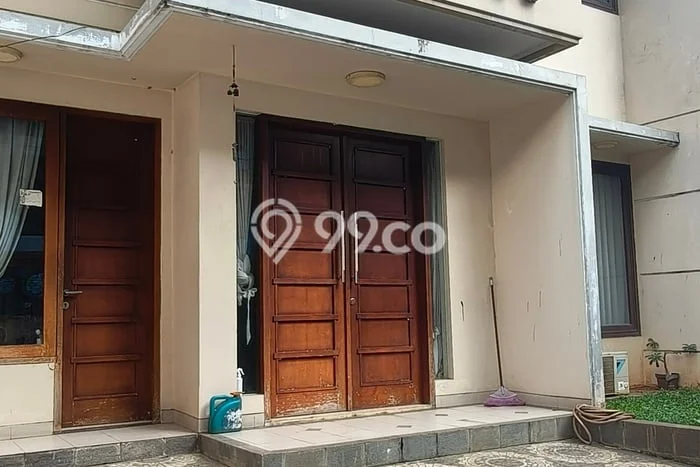 Disewakan Segera Rumah Kondisi Bagus di Kawasan Jatinegara, Jakarta Timur Disewakan Segera Rumah Kondisi Bagus di Kawasan Jatinegara, Jakarta Timur