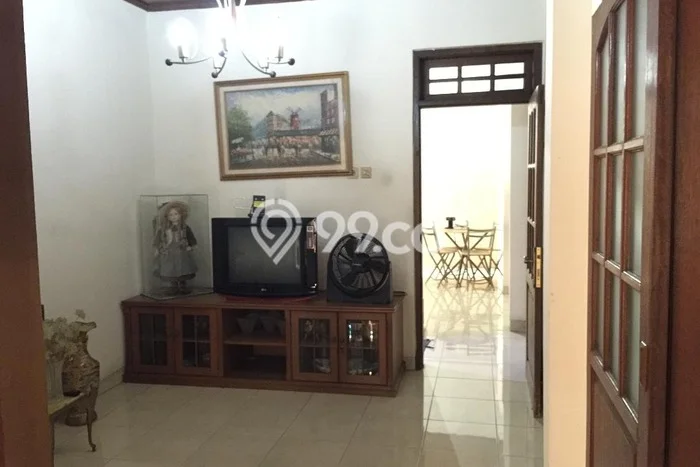 Dijual Rumah Strategis Bagus Punya 4 KT di Ciledug Tangerang SHM Dijual Rumah Strategis Bagus Punya 4 KT di Ciledug Tangerang SHM