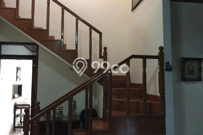 Dijual Rumah Strategis Bagus Punya 4 KT di Ciledug Tangerang SHM Dijual Rumah Strategis Bagus Punya 4 KT di Ciledug Tangerang SHM