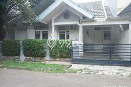 Rumah Luas Asri 3 KT Siap Pakai di Bintaro Tangerang Selatan Rumah Luas Asri 3 KT Siap Pakai di Bintaro Tangerang Selatan