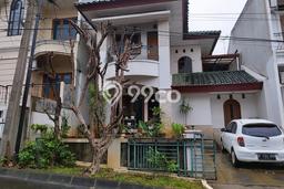 Jual Rumah Mewah Elegan Dengan View Eksklusif di Bintaro, Tangerang Selatan Jual Rumah Mewah Elegan Dengan View Eksklusif di Bintaro, Tangerang Selatan