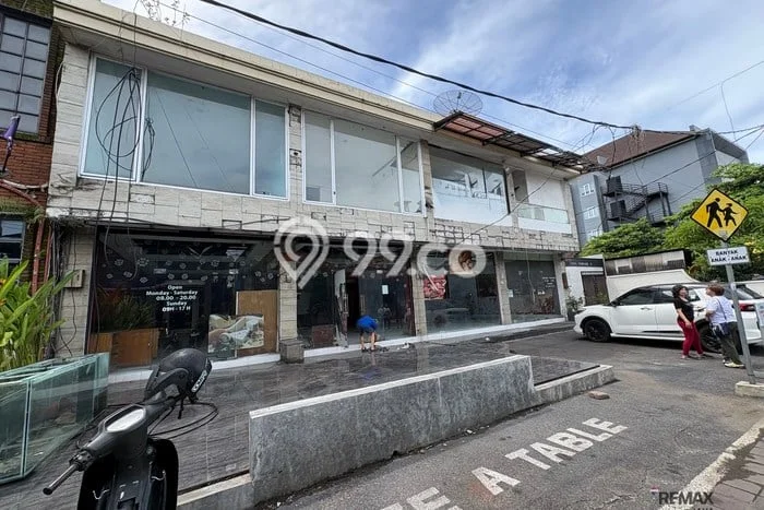 Disewakan Ruko di Kawasan Ramai Petitenget Luas 432m2 Disewakan Ruko di Kawasan Ramai Petitenget Luas 432m2