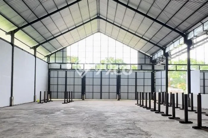 Gudang untuk Disewa di Pusat Denpasar Luas Bangunan 1296m2 Gudang untuk Disewa di Pusat Denpasar Luas Bangunan 1296m2