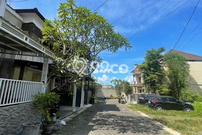 Disewakan! Rumah 3 Kamar Tidur &
3 Kamar Mandi di Padangsambian , Denpasar Disewakan! Rumah 3 Kamar Tidur &
3 Kamar Mandi di Padangsambian , Denpasar