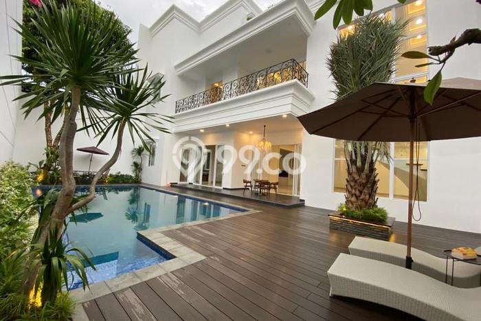 Hunian Mewah LB 1050m2 Siap Huni Desain Elegan di Pondok Indah, Jakarta Selatan Hunian Mewah LB 1050m2 Siap Huni Desain Elegan di Pondok Indah, Jakarta Selatan