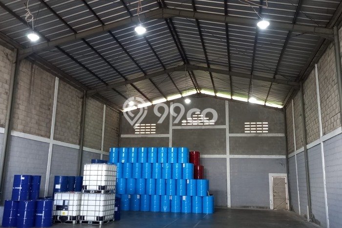 LOKASI PREMIUM! Gudang Kawasan BSD, Luas 320m², Area Komersial LOKASI PREMIUM! Gudang Kawasan BSD, Luas 320m², Area Komersial