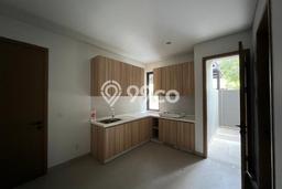 Rumah Eksklusif Dijual LT 200m2 di BSD, Tangerang Selatan Rumah Eksklusif Dijual LT 200m2 di BSD, Tangerang Selatan