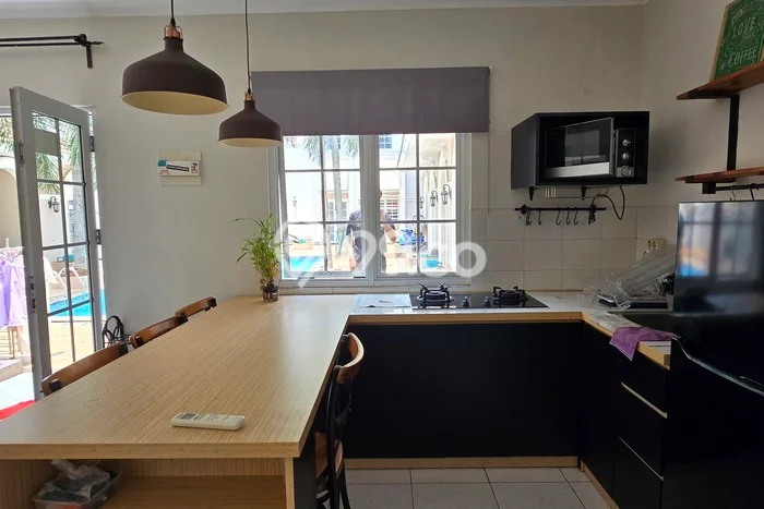 Dijual Kost Strategis di BSD, Tangerang Selatan 4 KT, 4 KM, Luas Bangunan 90m2 Dijual Kost Strategis di BSD, Tangerang Selatan 4 KT, 4 KM, Luas Bangunan 90m2