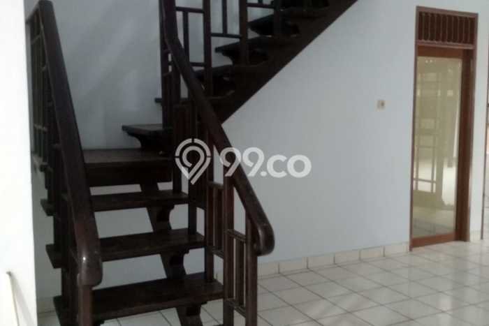 RARE UNIT! Rumah kawasan BSD, 1 KM, Pemandangan Kota, Luas 300m² Bangunan 200m² RARE UNIT! Rumah kawasan BSD, 1 KM, Pemandangan Kota, Luas 300m² Bangunan 200m²