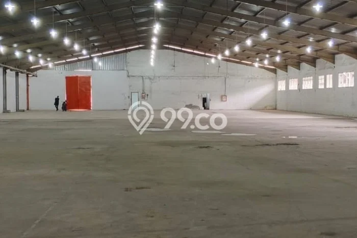 Unit Gudang Disewa Lokasi Pasar Rebo, Jakarta Timur Spesifikasi Luas Bangunan 2412m2 Unit Gudang Disewa Lokasi Pasar Rebo, Jakarta Timur Spesifikasi Luas Bangunan 2412m2