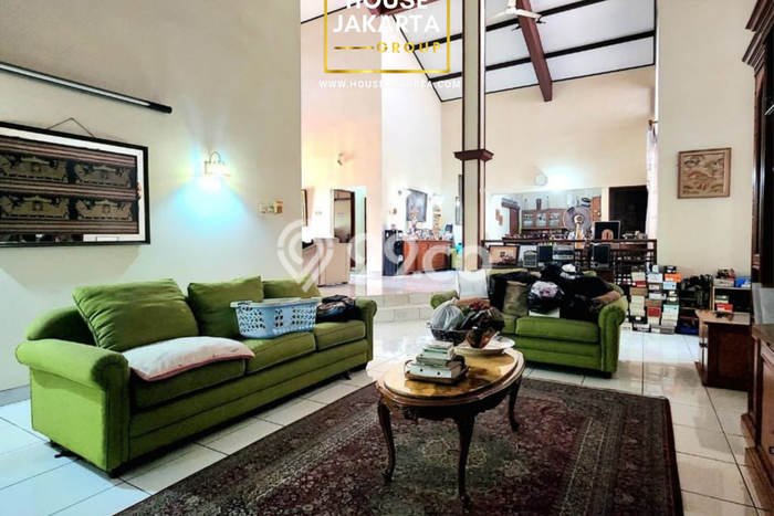 Rumah Elit Modern Siap Huni di Warung Buncit Jakarta Selatan Rumah Elit Modern Siap Huni di Warung Buncit Jakarta Selatan