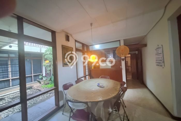 Rumah Elit Modern Tanpa Renovasi di Riau Bandung Rumah Elit Modern Tanpa Renovasi di Riau Bandung