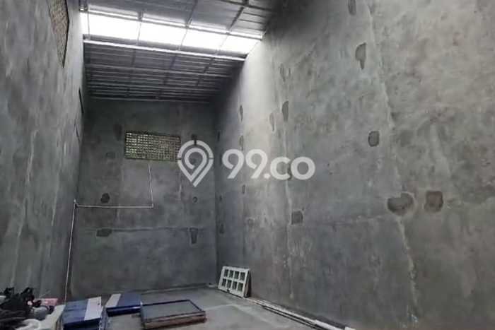 Gudang Siap Pakai Kawasan Tanah Abang, Luas 120m², Area Bisnis, Akses Mudah Gudang Siap Pakai Kawasan Tanah Abang, Luas 120m², Area Bisnis, Akses Mudah