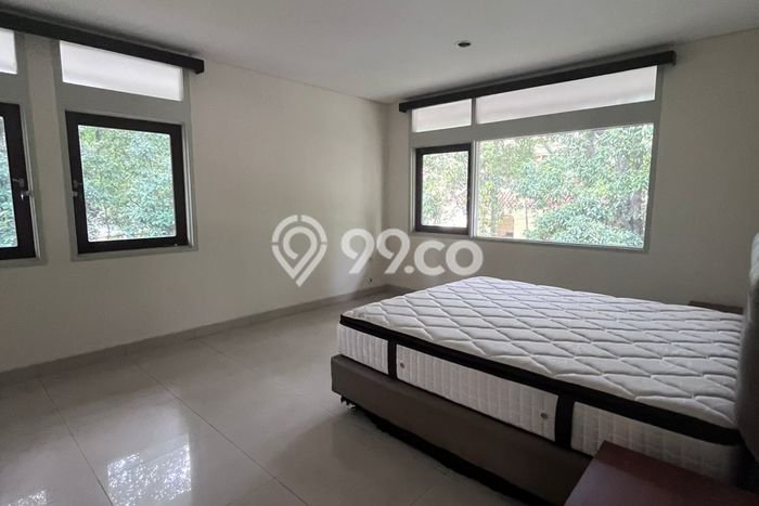 Hunian Modern Disewakan di Kuningan Jakarta Selatan 3 KT & 2 KM Hunian Modern Disewakan di Kuningan Jakarta Selatan 3 KT & 2 KM