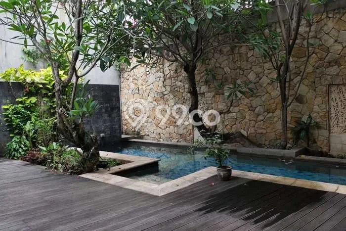 Rumah Modern Dikontrakkan di Kebayoran Baru Jakarta Selatan Lokasi Sangat Strategis Rumah Modern Dikontrakkan di Kebayoran Baru Jakarta Selatan Lokasi Sangat Strategis