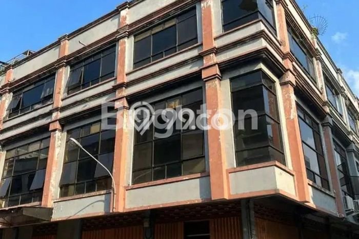 Ruko Bagus LT 119m2 LB 317m2 Dijual di Rungkut Surabaya Ruko Bagus LT 119m2 LB 317m2 Dijual di Rungkut Surabaya