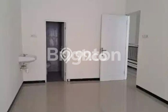 Hunian Nyaman Asri 4 KT Siap Huni di Mulyosari Surabaya Hunian Nyaman Asri 4 KT Siap Huni di Mulyosari Surabaya