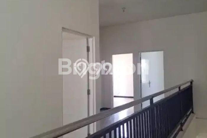 Hunian Nyaman Asri 4 KT Siap Huni di Mulyosari Surabaya Hunian Nyaman Asri 4 KT Siap Huni di Mulyosari Surabaya