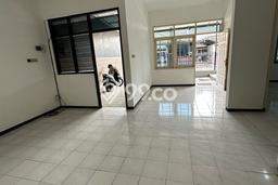 Disewakan Cepat Rumah Kondisi Baik di Kawasan Rungkut, Surabaya Disewakan Cepat Rumah Kondisi Baik di Kawasan Rungkut, Surabaya