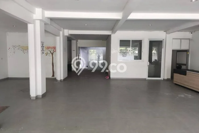 Rumah Disewakan Surabaya LT 300m2 LB 350m2 Area Undaan Rumah Disewakan Surabaya LT 300m2 LB 350m2 Area Undaan