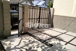 Rumah Luas Asri 3 KT Siap Huni di Pondok Tjandra Sidoarjo Rumah Luas Asri 3 KT Siap Huni di Pondok Tjandra Sidoarjo