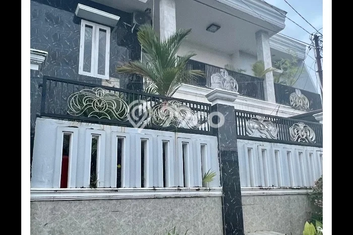 Jual Rumah Strategis Bagus Punya 5 KT di Makassar Makassar SHM Jual Rumah Strategis Bagus Punya 5 KT di Makassar Makassar SHM