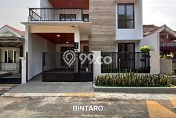 Hunian Mewah LB 200m2 Siap Huni Desain Elegan di Bintaro, Tangerang Selatan Hunian Mewah LB 200m2 Siap Huni Desain Elegan di Bintaro, Tangerang Selatan