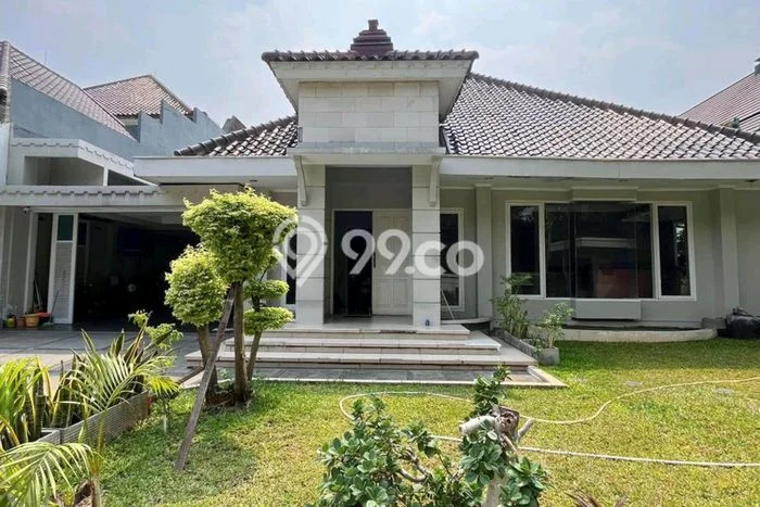 Rumah 6 Kamar Siap Huni Disewakan di Menteng Harga Kompetitif Rumah 6 Kamar Siap Huni Disewakan di Menteng Harga Kompetitif