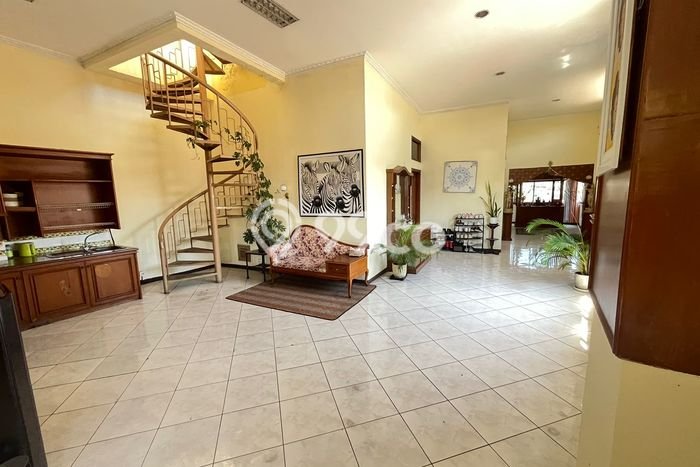 Komersial Bagus Dijual LB 320m2 Lokasi Strategis Bandung Area Cocok untuk Berbisnis Komersial Bagus Dijual LB 320m2 Lokasi Strategis Bandung Area Cocok untuk Berbisnis