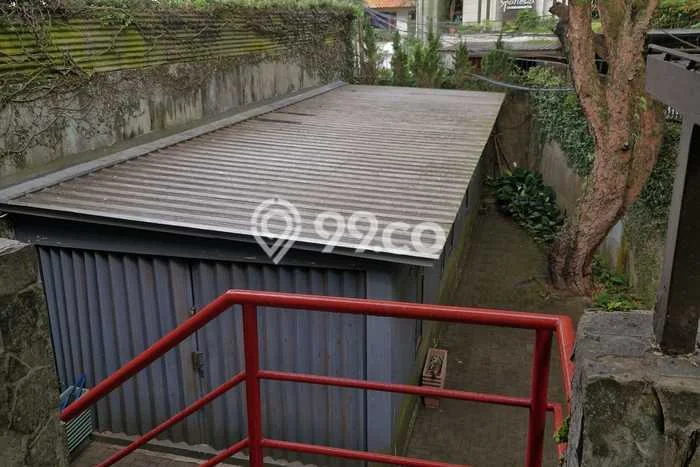 Rumah Luxury Modern Siap Huni di ciumbuleuit Bandung Rumah Luxury Modern Siap Huni di ciumbuleuit Bandung