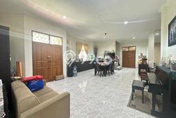 Jual Rumah Mewah Megah Dengan View Cantik di Setra Duta, Bandung Jual Rumah Mewah Megah Dengan View Cantik di Setra Duta, Bandung