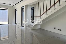 Rumah Mewah LB 238m2 Siap Huni Desain Elegan di Kota Baru Parahyangan, Bandung Rumah Mewah LB 238m2 Siap Huni Desain Elegan di Kota Baru Parahyangan, Bandung
