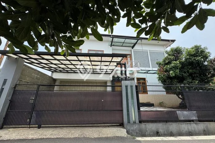 Dijual Rumah Luas Elegan Dengan View Cantik di Gunung Batu, Bandung Dijual Rumah Luas Elegan Dengan View Cantik di Gunung Batu, Bandung