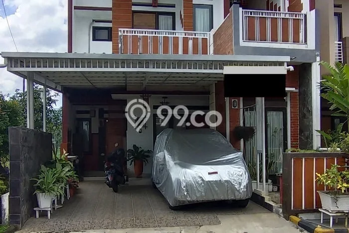 Jual Rumah Bagus Siap Huni LB 200m2 di Arcamanik, Bandung Jual Rumah Bagus Siap Huni LB 200m2 di Arcamanik, Bandung