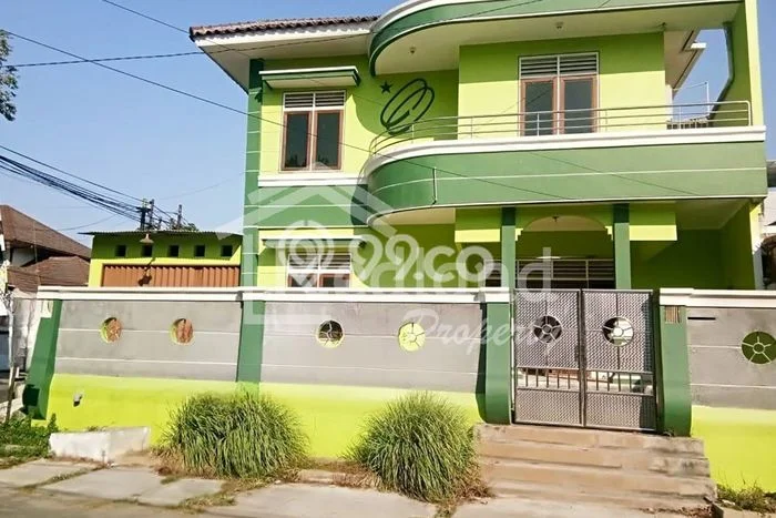 Lokasi terbaik! Rumah siap pakai disewakan di Semarang Tengah LB 125m2 Lokasi terbaik! Rumah siap pakai disewakan di Semarang Tengah LB 125m2