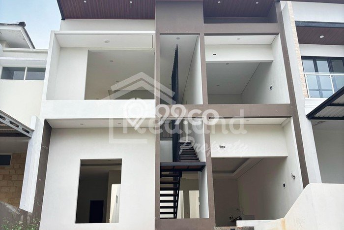 Jual Rumah Eksklusif 3 KT di BSB City, Semarang Jual Rumah Eksklusif 3 KT di BSB City, Semarang