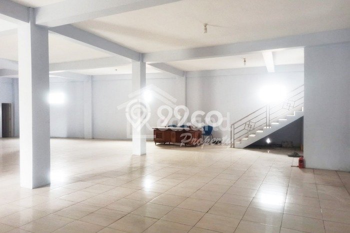 Ruko Dijual di Candisari Semarang dengan LB 400m2 Ruko Dijual di Candisari Semarang dengan LB 400m2