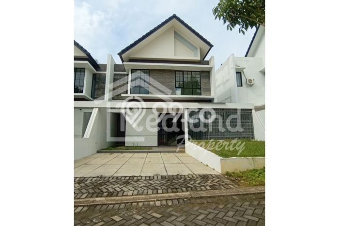 Disewakan! Rumah 2 Kamar Tidur &
2 Kamar Mandi di BSB City, Semarang Disewakan! Rumah 2 Kamar Tidur &
2 Kamar Mandi di BSB City, Semarang
