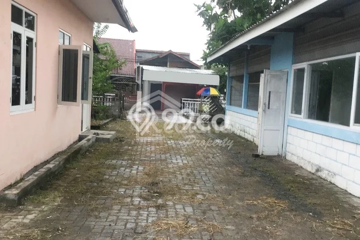 Unit Gudang Dijual di Pedurungan Semarang 500m2 Unit Gudang Dijual di Pedurungan Semarang 500m2