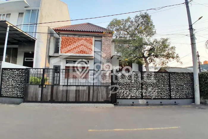 Hot Offer Hunian Mewah Ideal dan Luas di Palmerah, Jakarta Barat Hot Offer Hunian Mewah Ideal dan Luas di Palmerah, Jakarta Barat