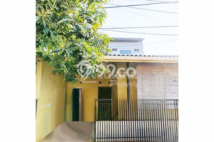 SIAP HUNI! Rumah Asri area Pedurungan, LT 65m2m² LB 80m2m² SIAP HUNI! Rumah Asri area Pedurungan, LT 65m2m² LB 80m2m²