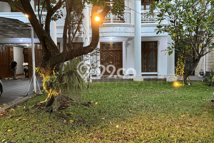 Rumah Elit LB 700m2 Siap Pakai Desain Elegan di Ragunan, Jakarta Selatan Rumah Elit LB 700m2 Siap Pakai Desain Elegan di Ragunan, Jakarta Selatan