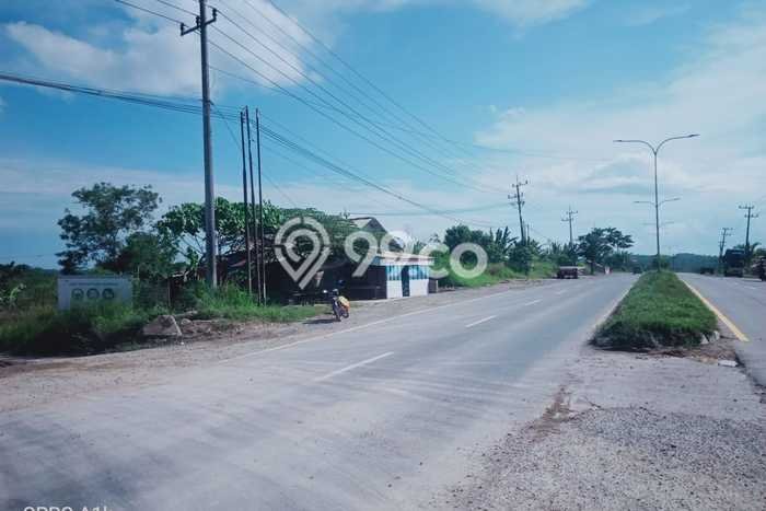 Tanah Bisnis di , Luas 7054m2m², Lokasi Strategis Tanah Bisnis di , Luas 7054m2m², Lokasi Strategis